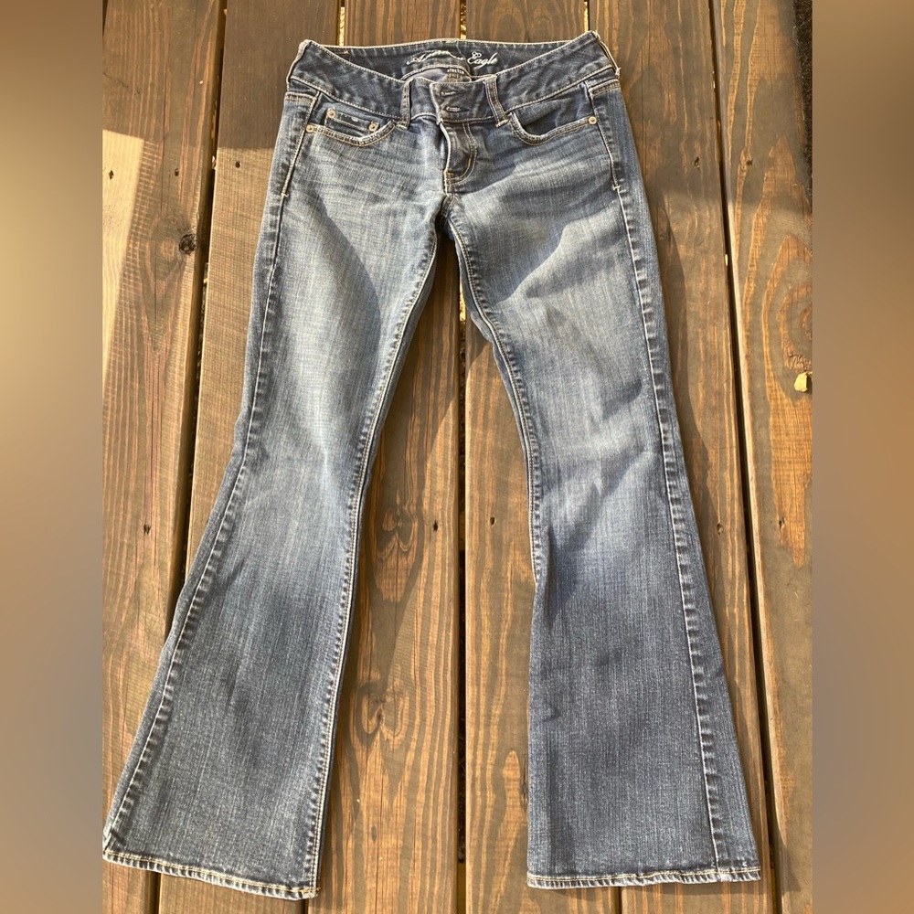 American Eagle Artist Jean